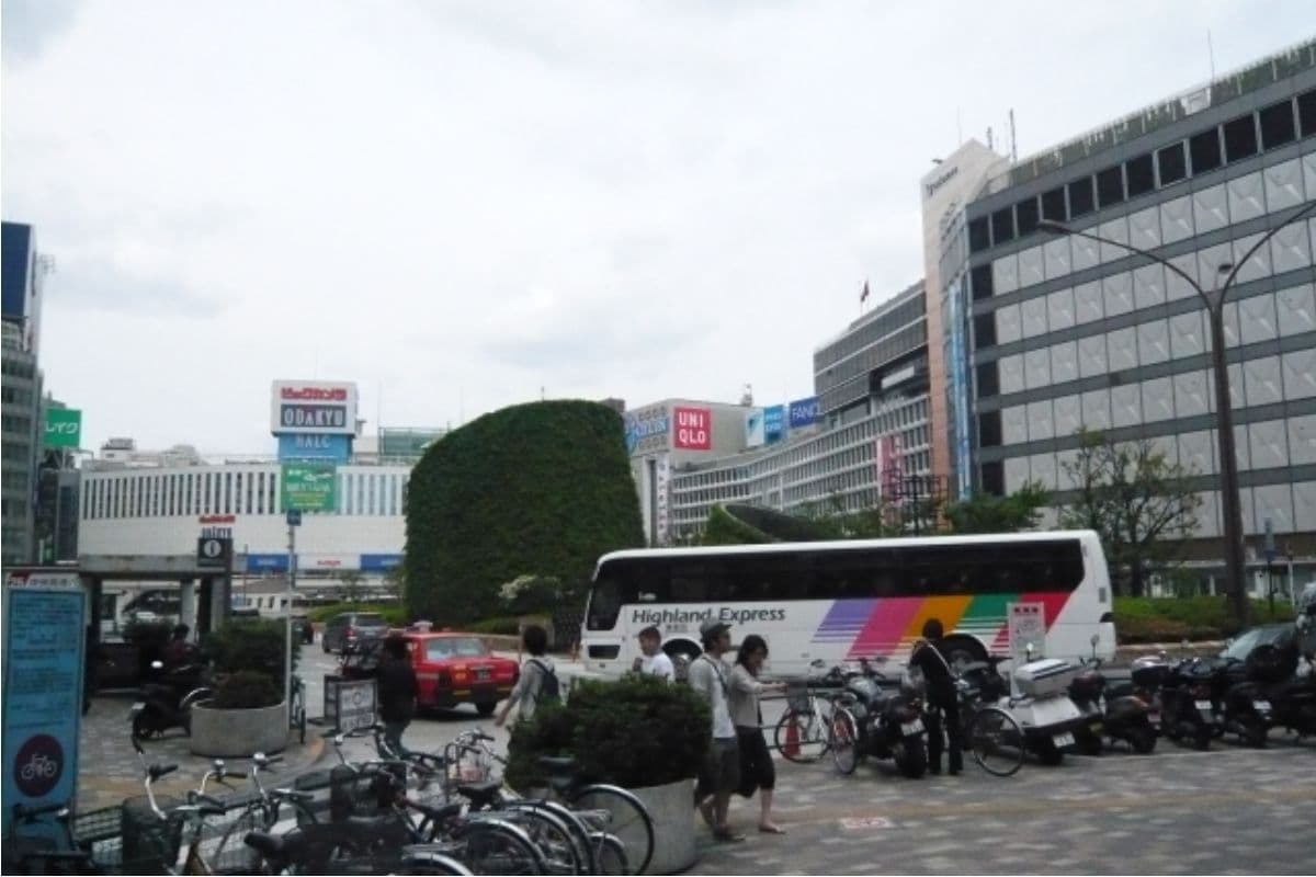 新宿駅西口徒歩3分